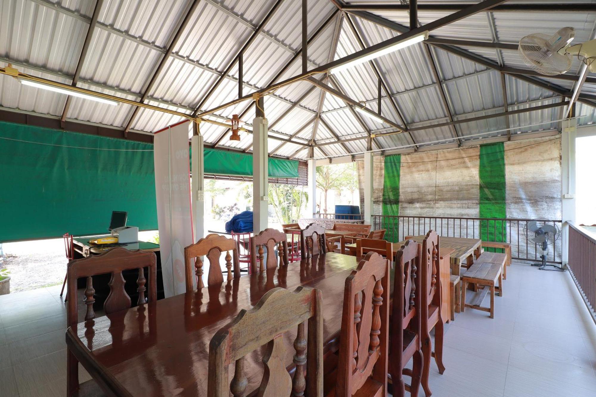 OYO 553 Kongsup Resort Lamphun Exterior foto